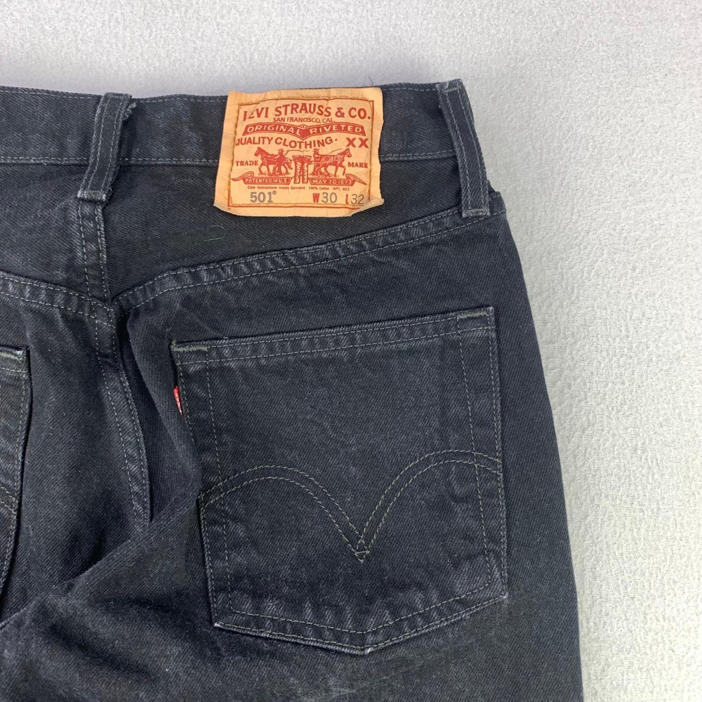 Vintage Levi's Jeans 501 Men 30x32 Black Denim Retro Workwear Biker Y2K Straight
